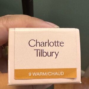 Charlotte Tilbury 9 Warm/Chaud Foundation